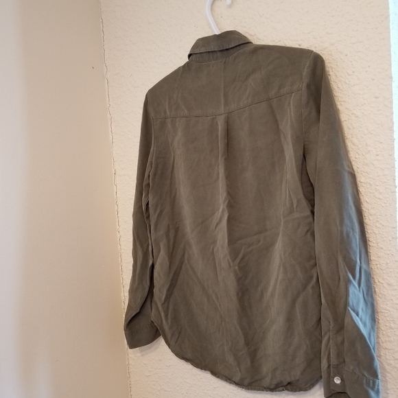 Alexander Jordan Button-Up - Picture 5 of 5